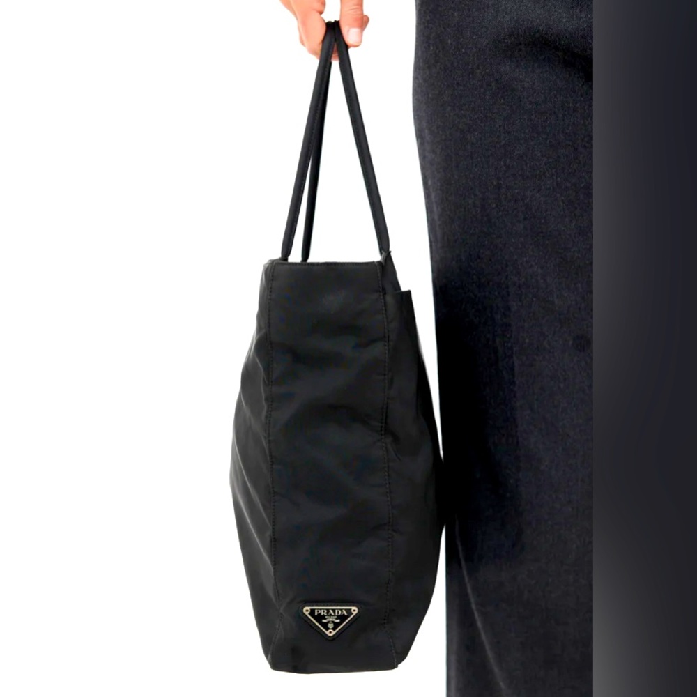 Prada Shopper tote black